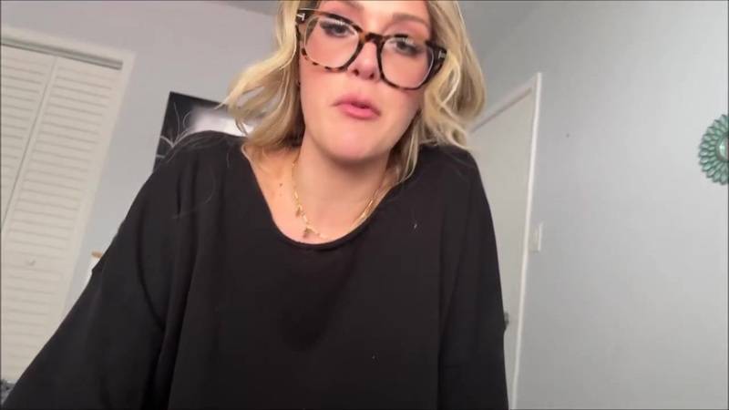 Savvy Suxx Brand New Blonde Step Sister Wants Some Stress Relief Sex After A Long Day Porn Video