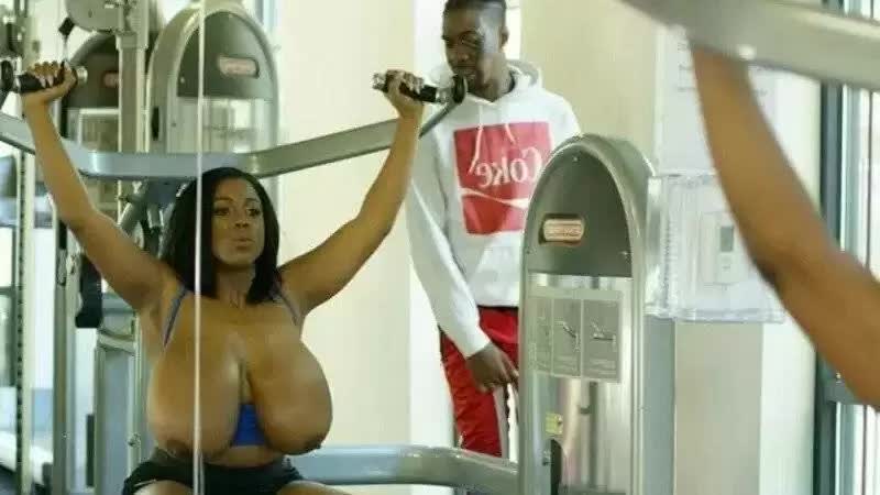 Pinkyxxx And Slim Heat Up In Maserati Porn Video