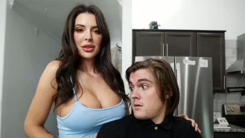 Elizabeth Skylar Stepmom Loves My Huge Loads S9E7 2026 10 09 Porn Video