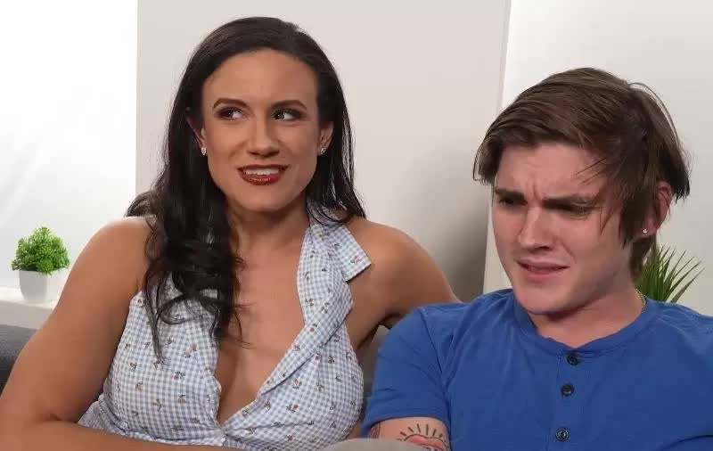 Penny Barber Consoles Her Despondent Jock Stepson 26-12-2025 Porn Video