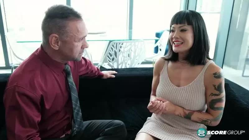 Kitty Chow Asian Divorcee 42 Years Old Fucks Her Big Dicked Boss 11-09-2026 Porn Video