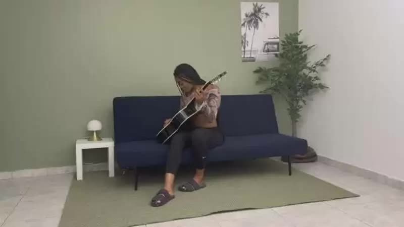 Jolie Noire Se Fait Dsaccorder La Chatte Apres Une Dmo De Guitare Porno Vido Porn Video
