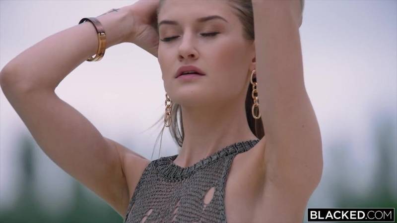 Blacked Gorgeous Model Cant Oppose Her Photographers BBC Ft Tiffany Tatum, Freddy Gong Pool, Pornstar Porn Video